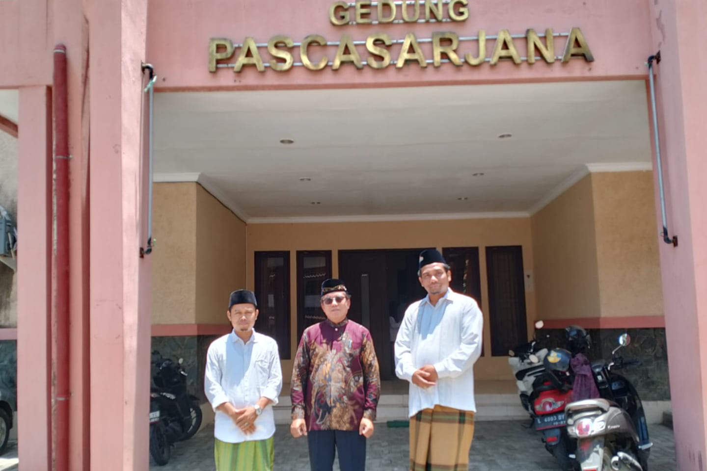 KUATKAN KEBERLANJUTAN PROGRAM, PENGURUS LPPD PEMERINTAH PROVINSI JAWA TIMUR LAKUKAN SURVEI DI PASCASARJANA IAIN MADURA